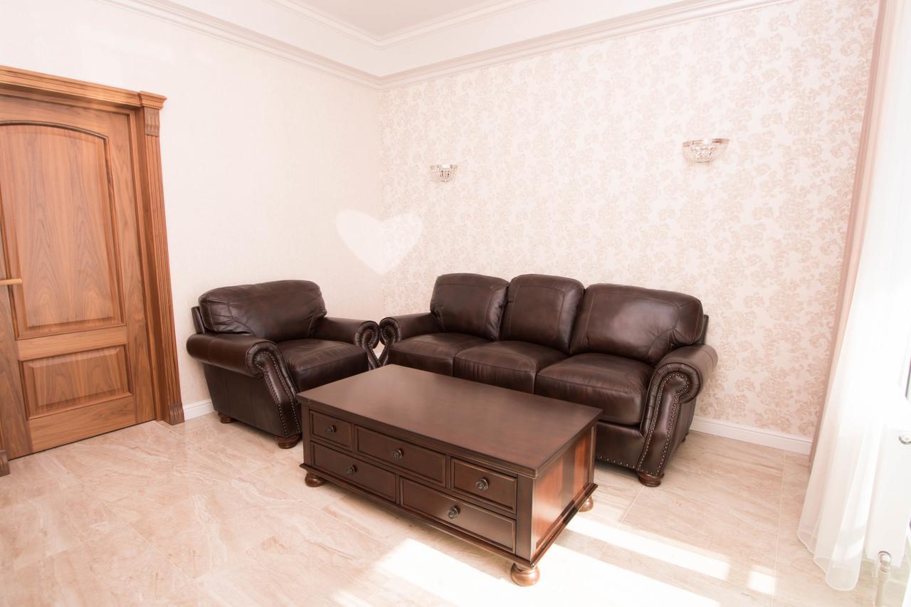 Hotel Cheluskintsev 加格拉 外观 照片