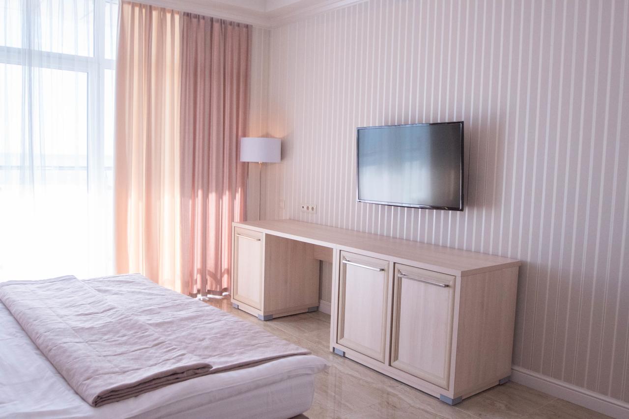 Hotel Cheluskintsev 加格拉 外观 照片