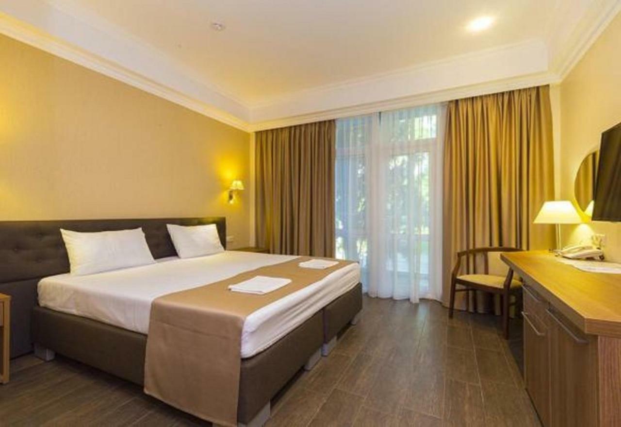Hotel Cheluskintsev 加格拉 外观 照片